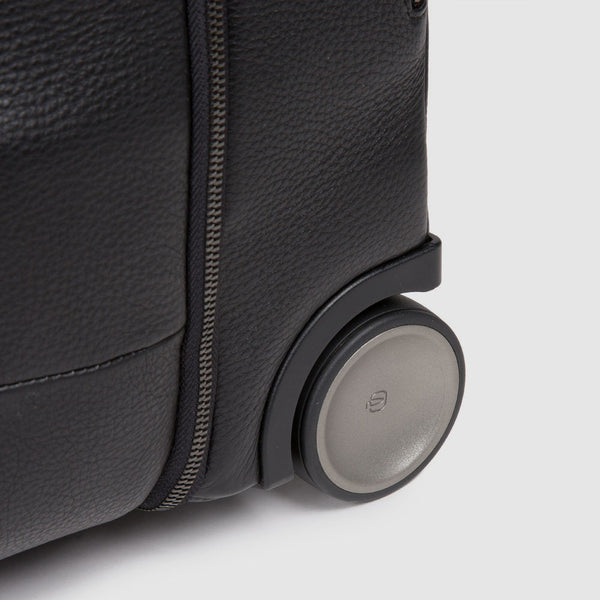 Leather Cabin Suitcase with Garment Sleeve - 4
