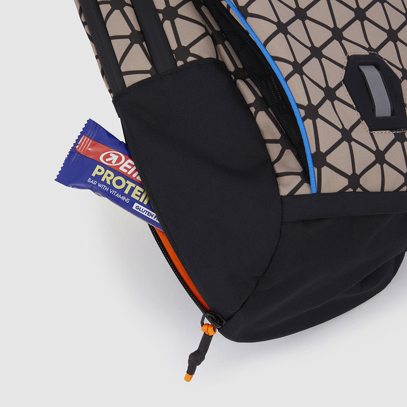 Bike Backpack in 40% Recycled Cordura® - Beige - photo 12