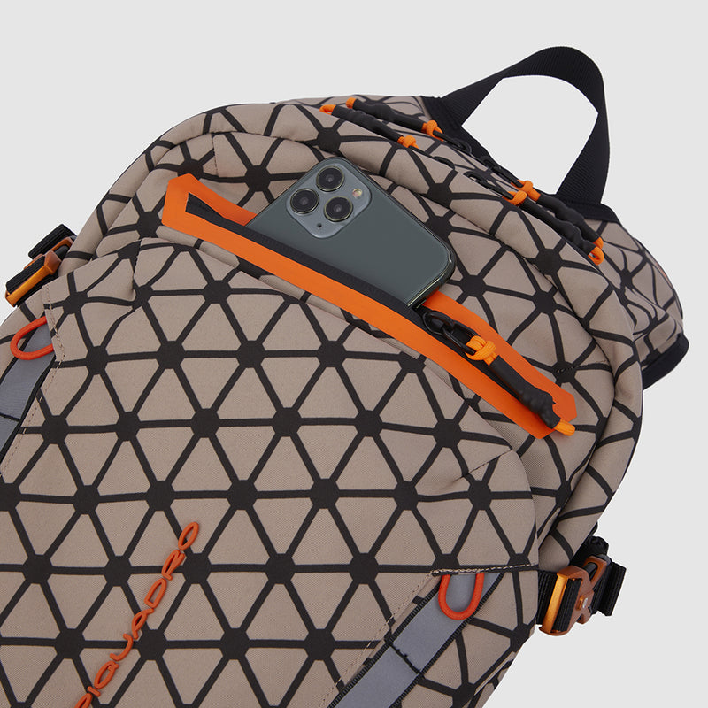 Bike Backpack in 40% Recycled Cordura® - Beige - photo 9