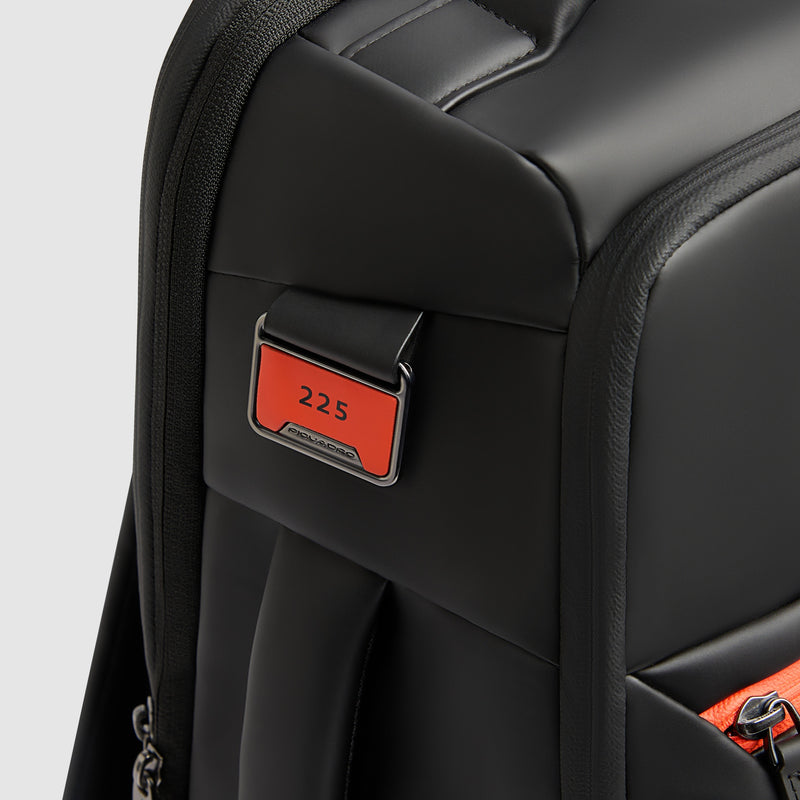 Sac à dos de voyage "Piquadro x Audi Revolut F1®" 