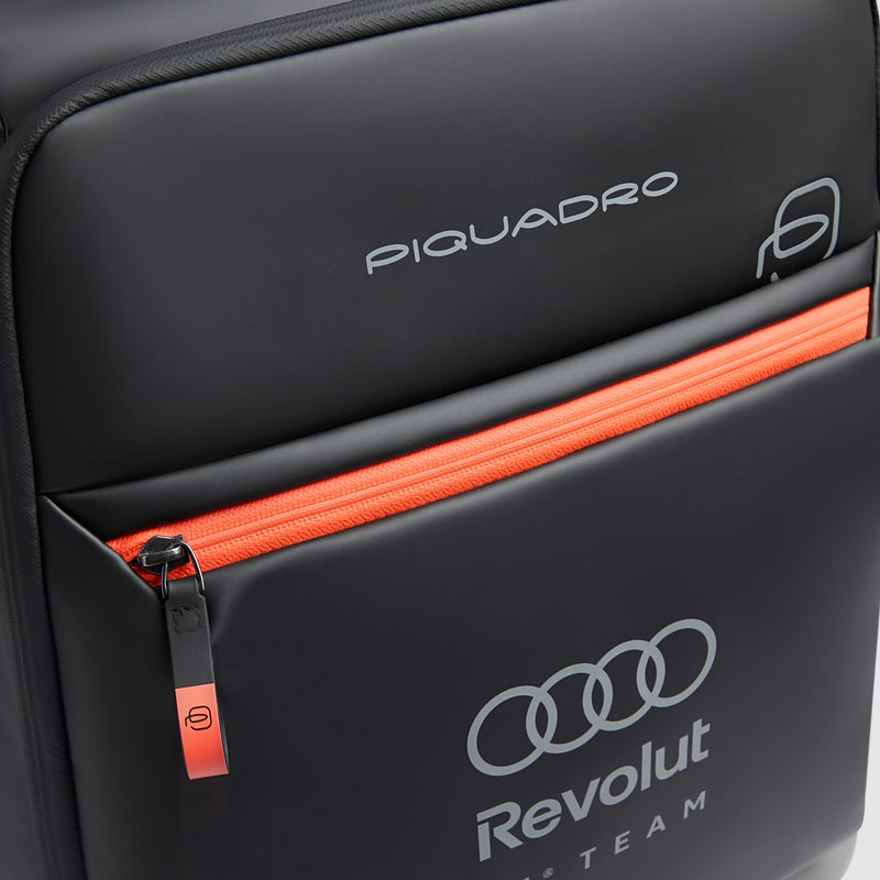 Sac à dos de voyage "Piquadro x Audi Revolut F1®" 