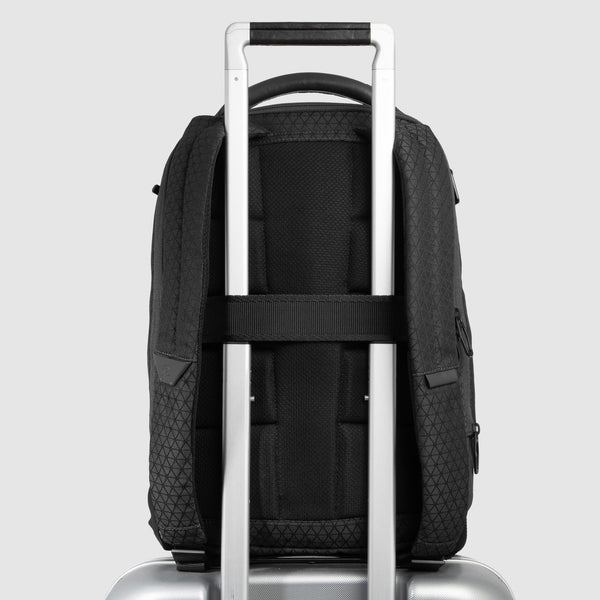 Expandable 14" Laptop Backpack in Recycled Fabric - Black - photo 3