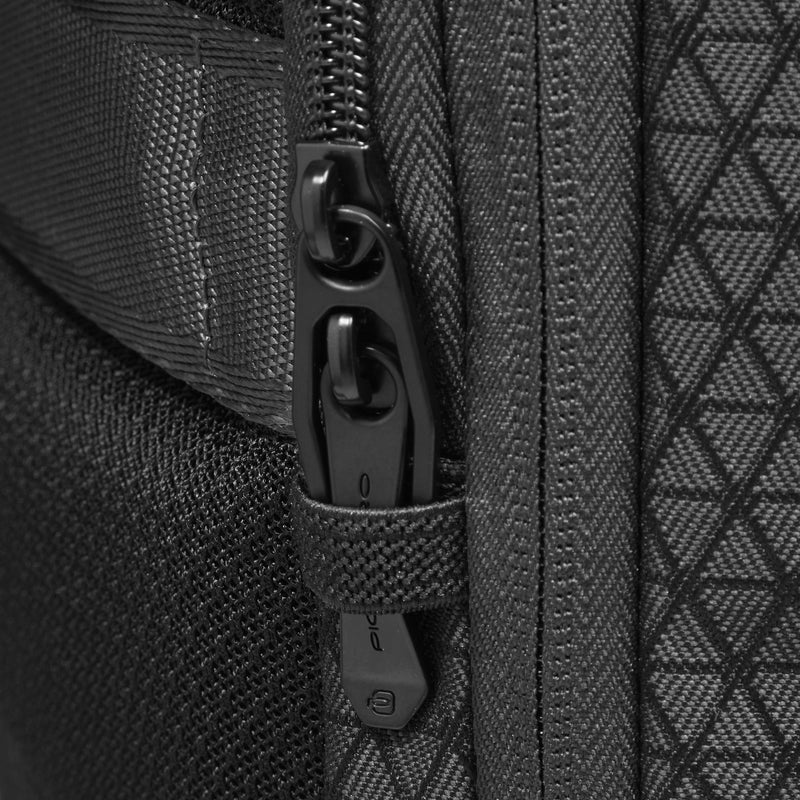 Expandable 14" Laptop Backpack in Recycled Fabric - Black - photo 9