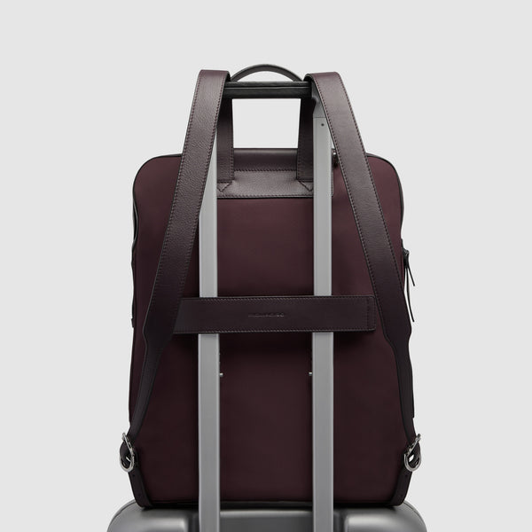 Women's 15.6" Laptop Backpack in Recycled Nylon - Dark burgundy - photo 3