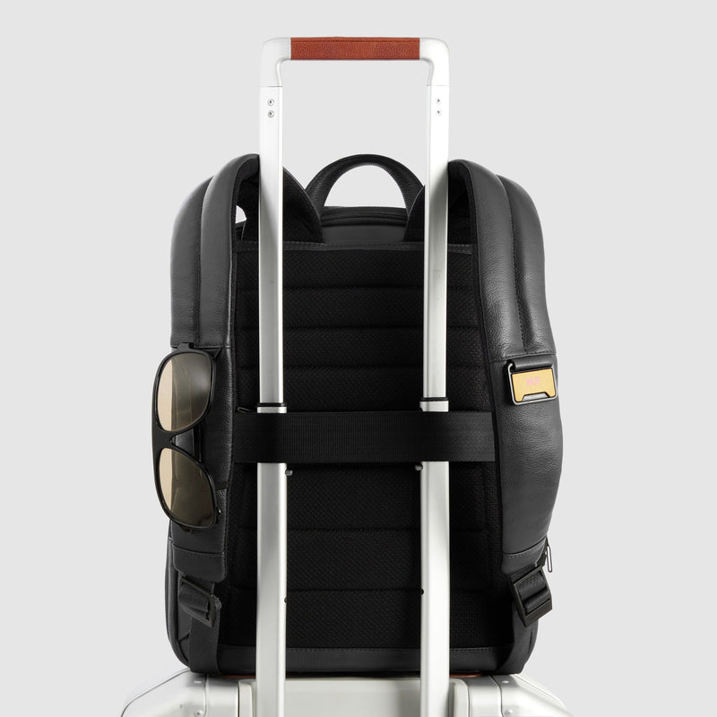 Expandable 14-inch Laptop Backpack in Leather - Black - photo 3