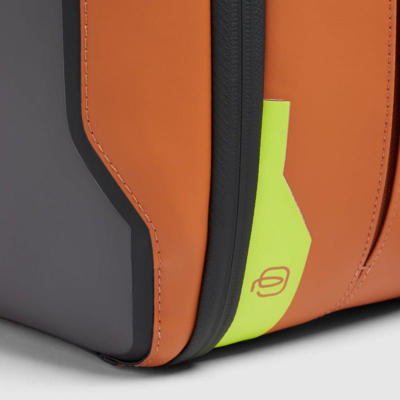 Wasserfester Reiserucksack mit Laptop-Fach 15,6" 