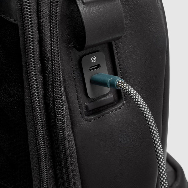 Mochila de viaje con bolsillo de carga inalámbrica - Negro - foto 7