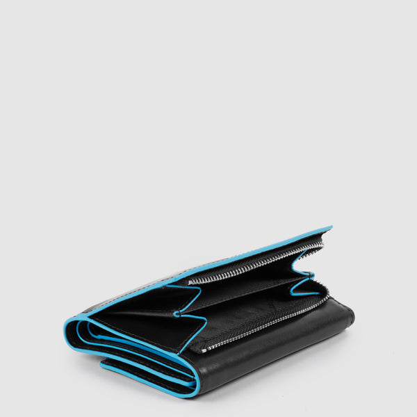 Women's Trifold Leather Wallet with 6 Card Slots - 3